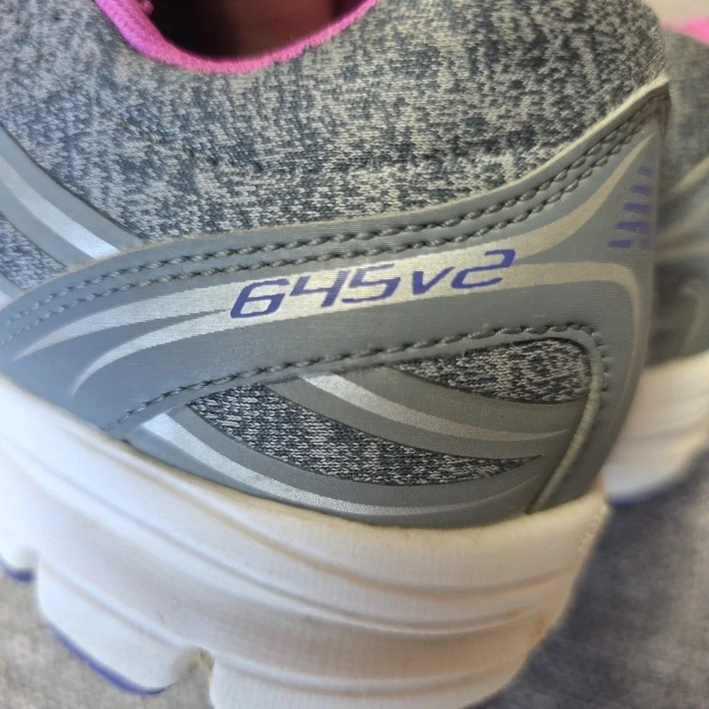 Women New Balance Running 645V2 Gray and Purple Athletic Shoe Size 7
